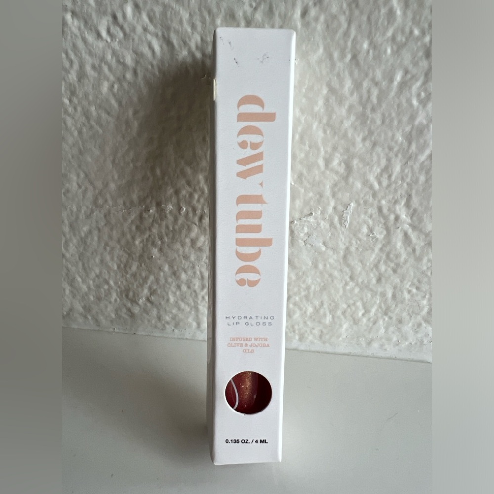 Dewtube Makeup Hydrating Lip Gloss in Champagne